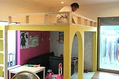 株式会社 K's home スタッフによる丁寧な施工対応の様子
